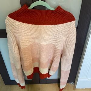 Really cool, great condition, comfortable sweater